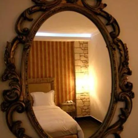 Hotel Diamond River &