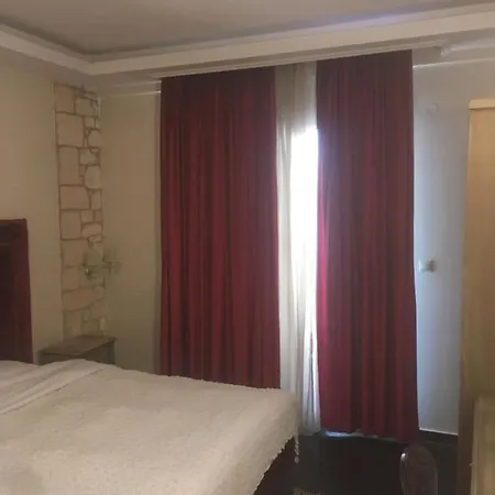 מלון Diamond River & 4*